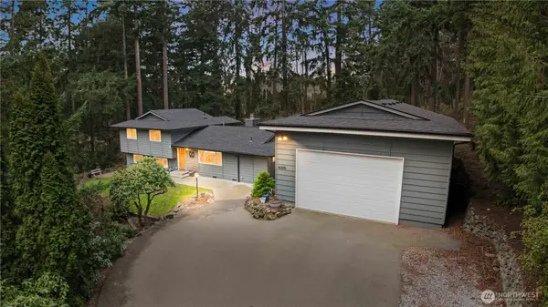 16305 44th Street Ct E, Lake Tapps, WA 98391