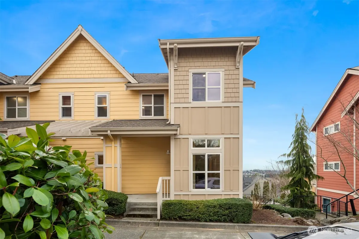 1937 18th Avenue Ne, Issaquah, WA 98029 - Image #1