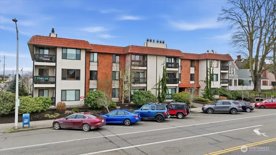 3207 Colby Avenue #104, Everett, WA 98201 - Image #2