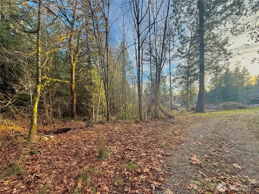 684 E State Route 302 #A, Belfair, WA 98528 - Image #2