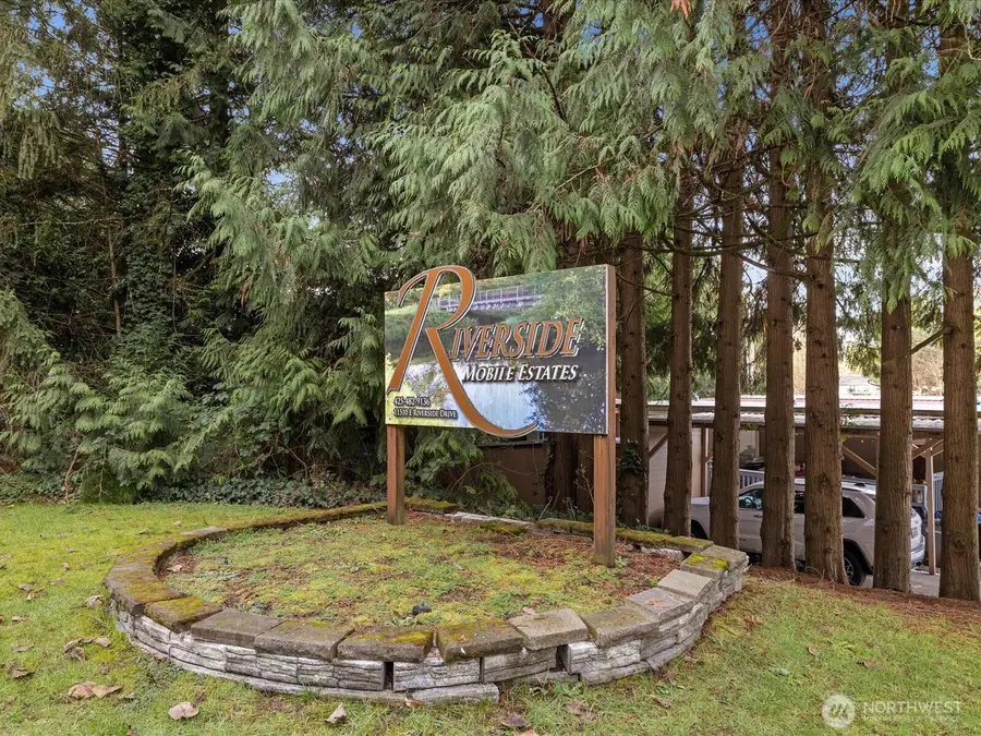 11510 E Riverside Drive #26, Bothell, WA 98011 - Image #2
