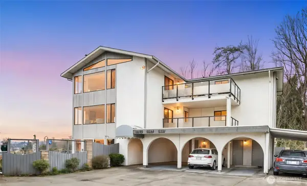 3113 W Harley Street #3115, Seattle, WA 98199