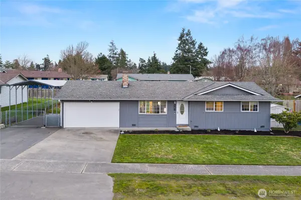 882 SW Mccrohan Street, Oak Harbor, WA 98277