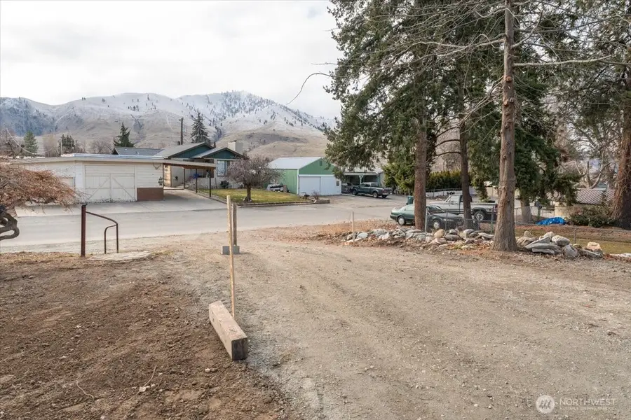 919 E Johnson(lot 11) Avenue #11, Chelan, WA 98816 - Image #2