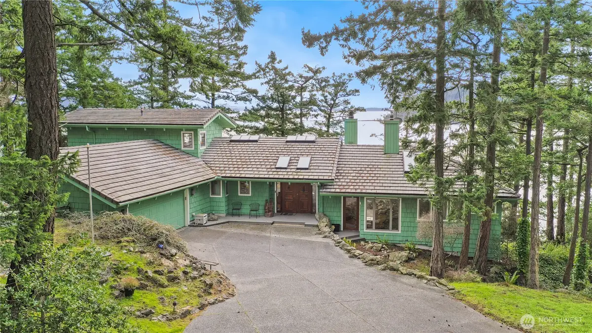 736 Tillamuk Drive, La Conner, WA 98257 - Image #1