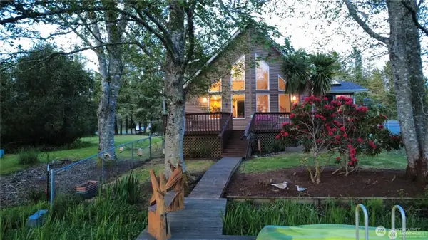 963 Hassalo Avenue Se, Ocean Shores, WA 98569