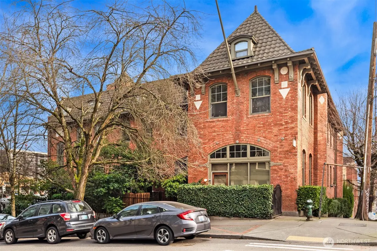 1406 Harvard Avenue #7, Seattle, WA 98122 - Image #1