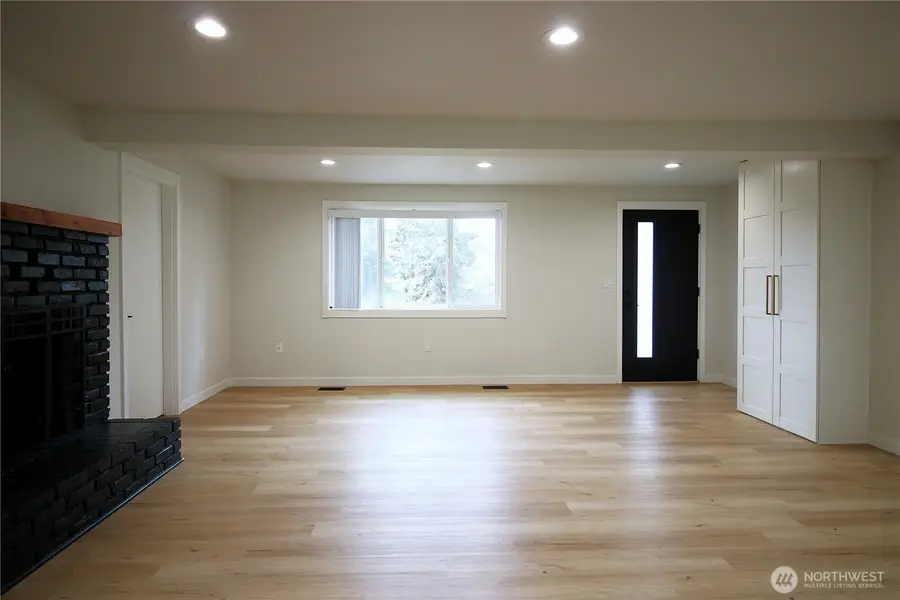 35030 19th Avenue Sw, Federal Way, WA 98023 - Image #3