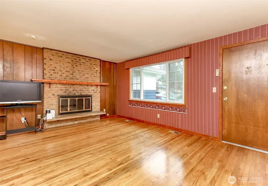 12904 12th Avenue S, Burien, WA 98168 - Image #2