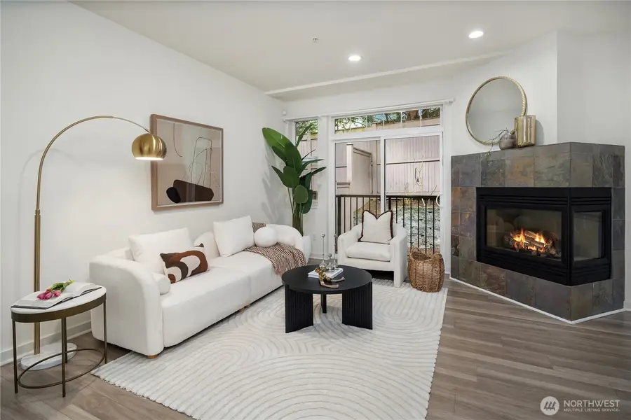 12721 SE 41st Place #109, Bellevue, WA 98006 - Image #3