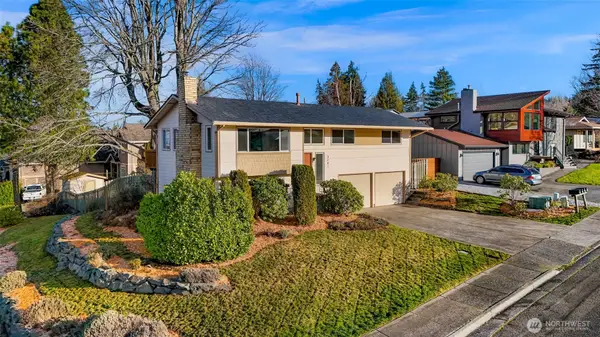 3701 Ridgemont Way, Bellingham, WA 98226