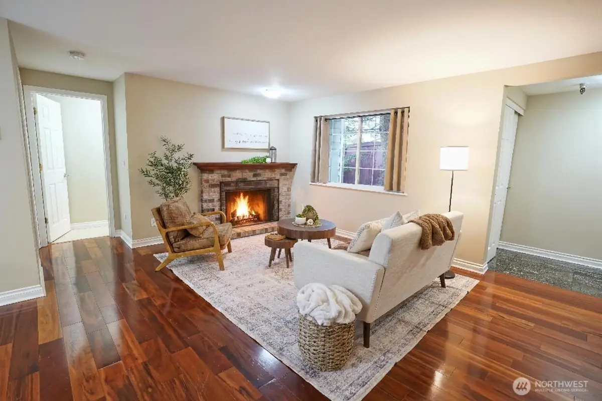 633 NW 85th Street #102, Seattle, WA 98117 - Image #1