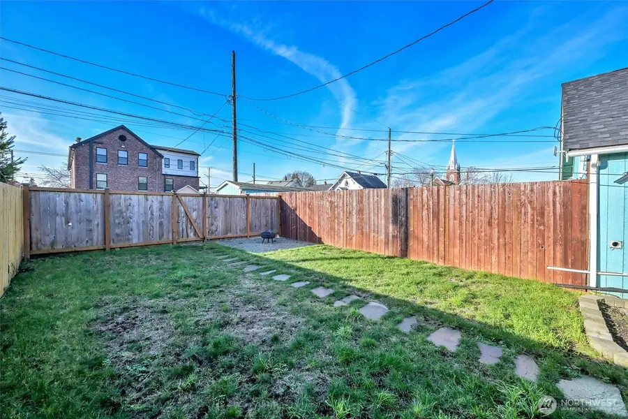 6004 S Lawrence Street, Tacoma, WA 98409 - Image #2