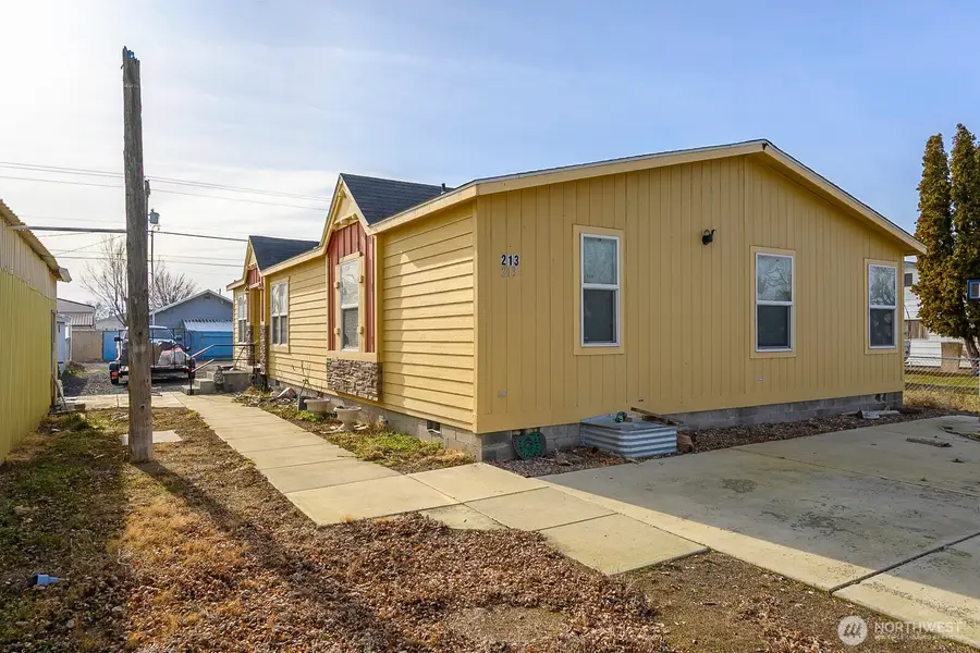 213 W Locust Street, Coulee City, WA 99115 - Image #3