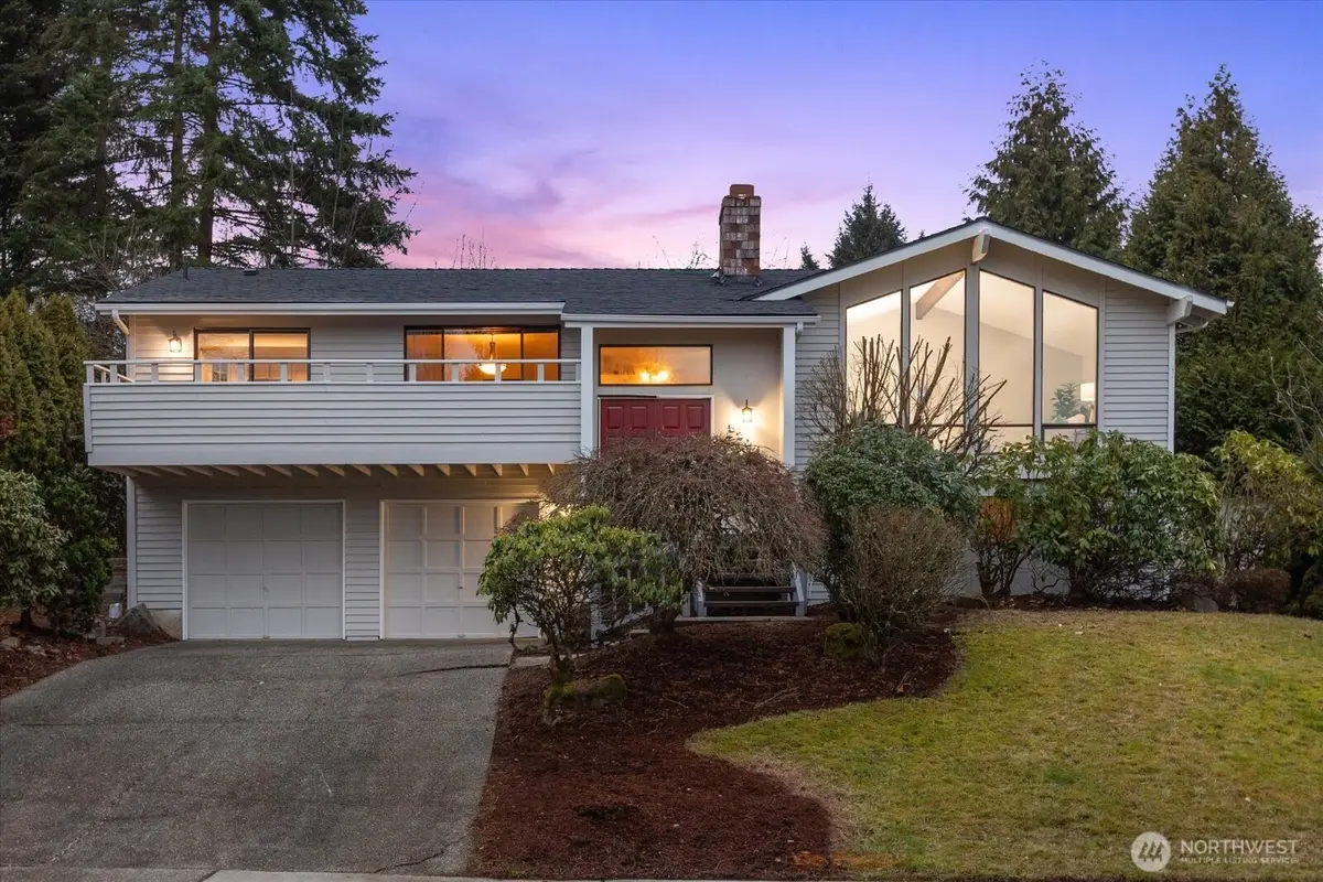 5207 154th Avenue Ne, Redmond, WA 98052 - Image #1