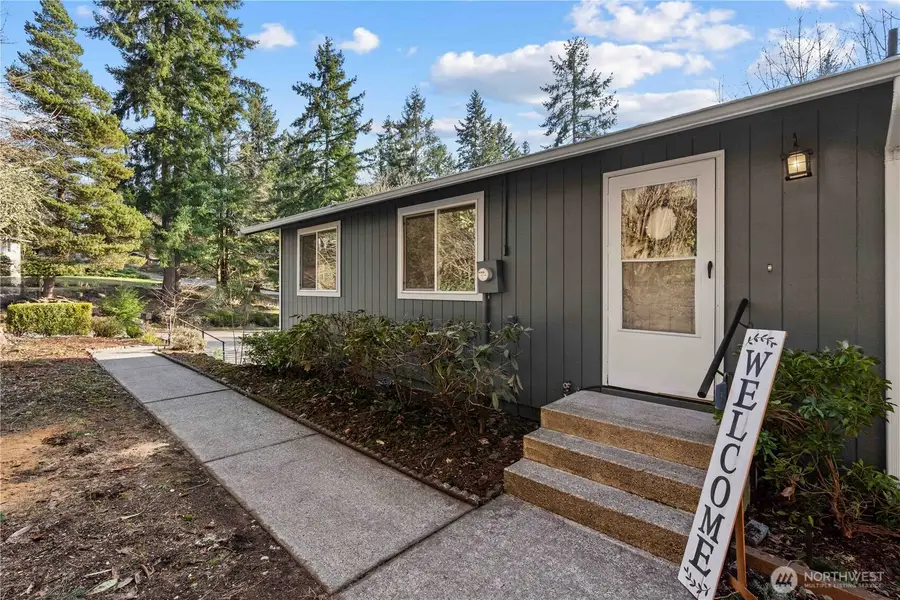 32 Madrona Place, Dupont, WA 98327 - Image #2