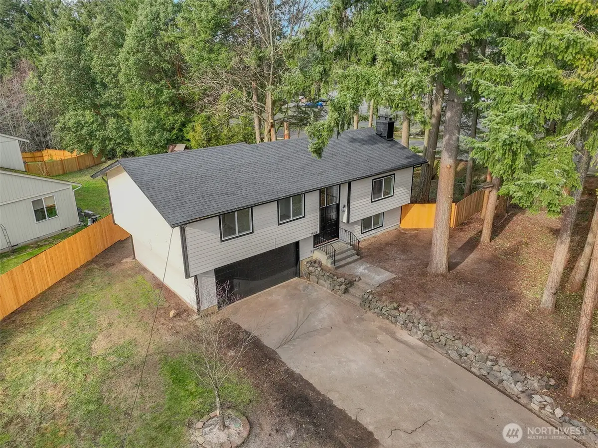 7545 Old Military Rd Ne, Bremerton, WA 98311 - Image #1