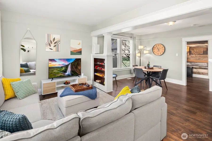 2011 E James Street, Seattle, WA 98122 - Image #3