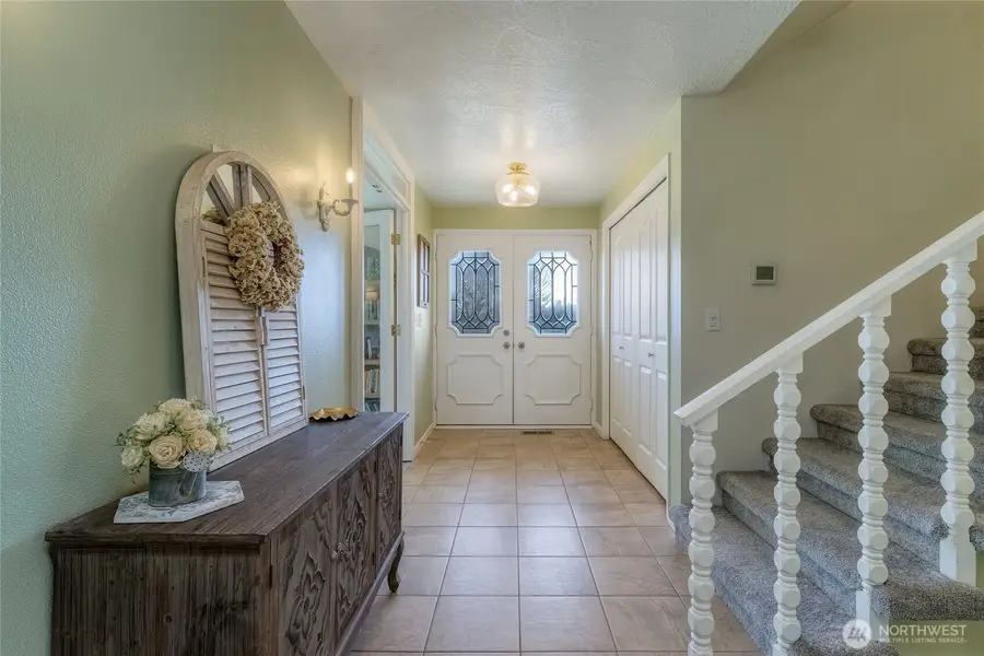 377 SE Highland Park Drive, College Place, WA 99324 - Image #3