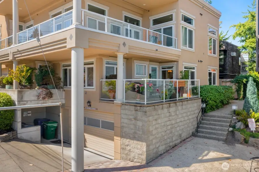 2100 Thorndyke Avenue W #101, Seattle, WA 98199 - #3