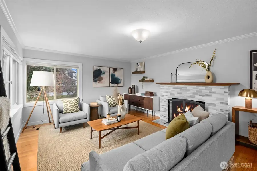 8001 23rd Avenue Nw, Seattle, WA 98117 - #3