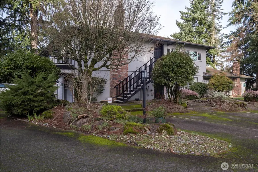 821 Essex Place Ne #1C, Olympia, WA 98516 - Image #2