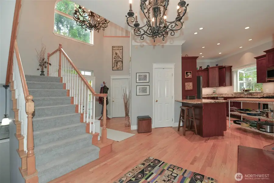 12117 Clearview Drive, Edmonds, WA 98026 - Image #3