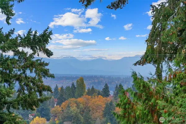 1255 NE 100th Street, Seattle, WA 98125