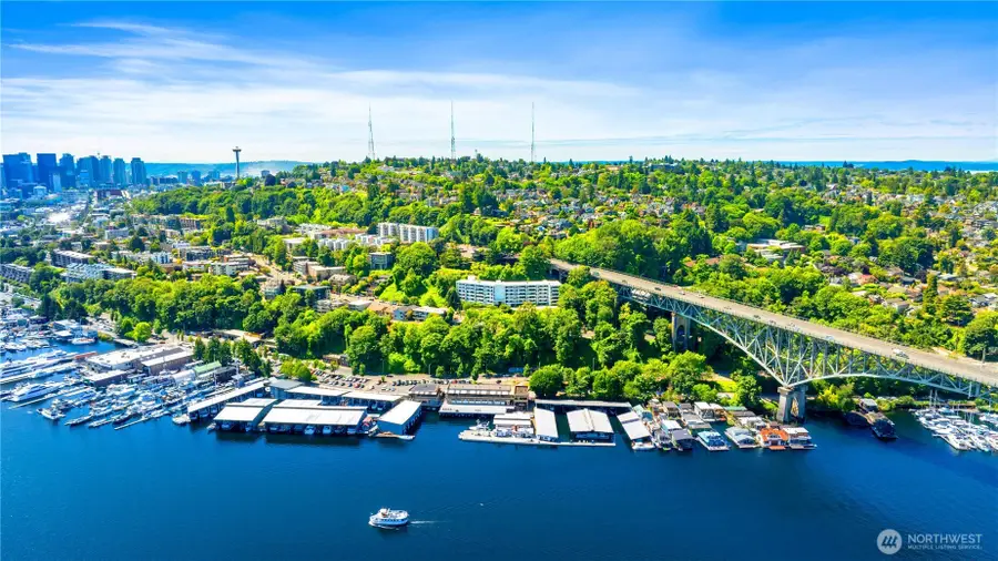 2565 Dexter Avenue N #103, Seattle, WA 98109 - #3