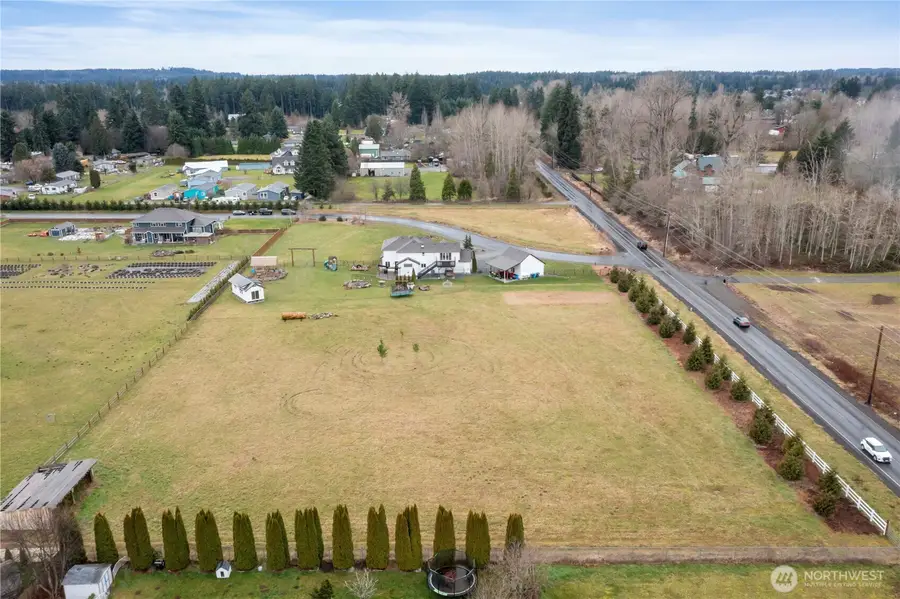 11211 244th Avenue Ct E, Buckley, WA 98321 - Image #2