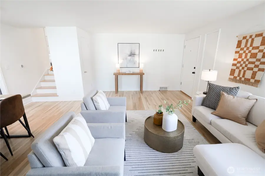 6012 40th Avenue Ne, Seattle, WA 98115 - Image #3