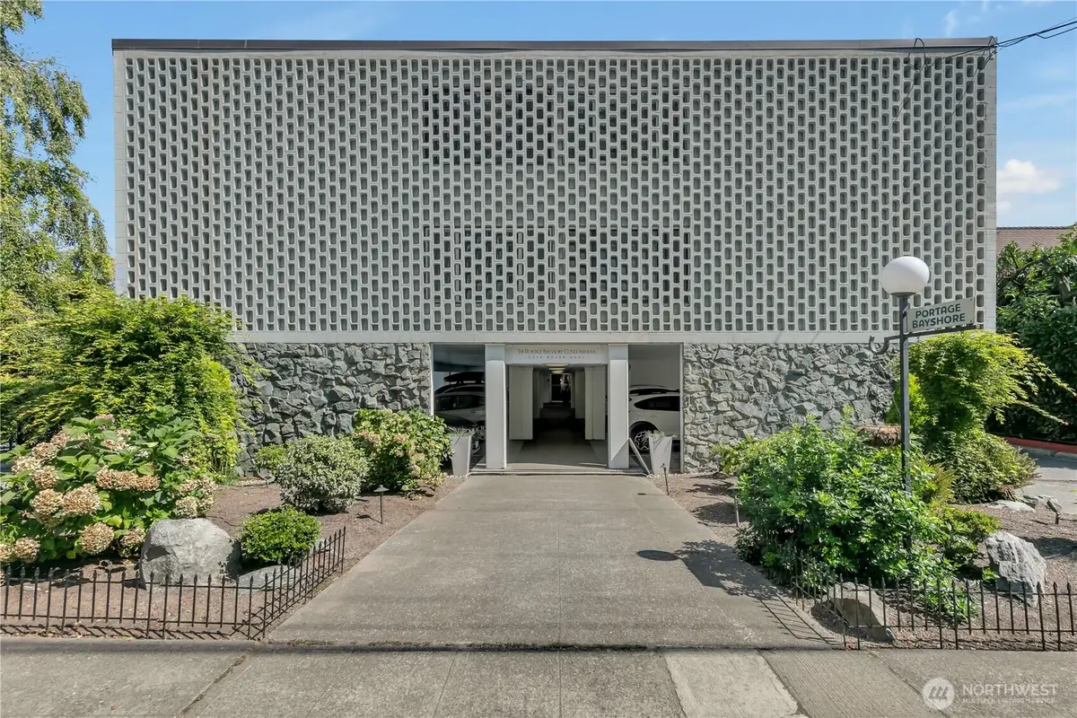 2524 Boyer Avenue E #322, Seattle, WA 98102 - Image #1