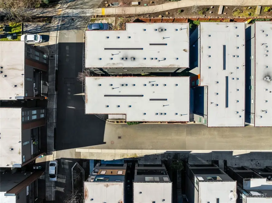 312 7th Lane S #33, Kirkland, WA 98033 - Image #2