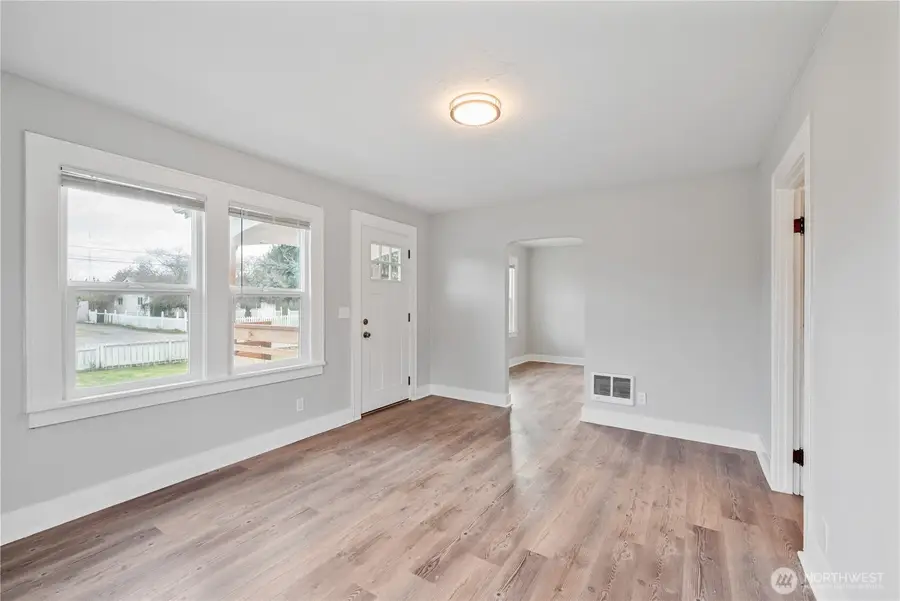 2103 36th Avenue, Longview, WA 98632 - Image #3