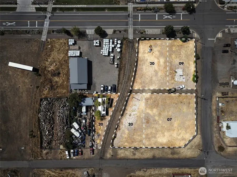 1042 N 13th Street, Walla Walla, WA 99362 - #2