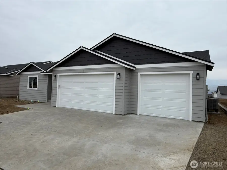 2436 2nd Street Se, East Wenatchee, WA 98802 - #2