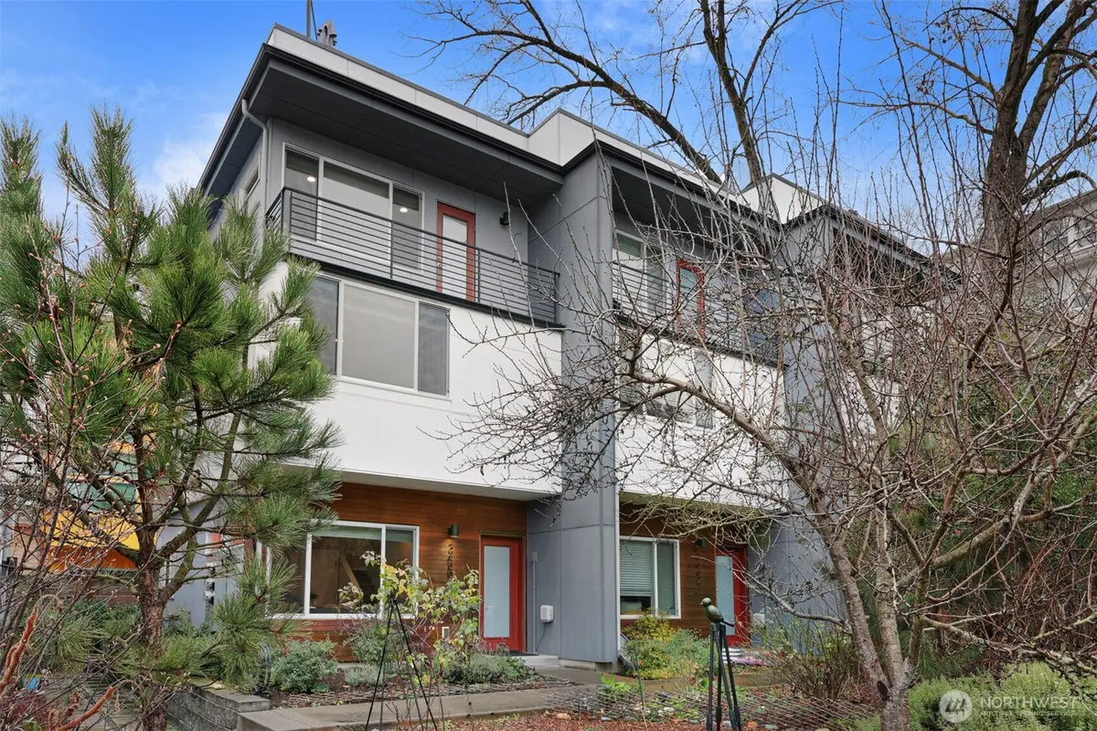 3660 Courtland Place S, Seattle, WA 98144 - Image #1