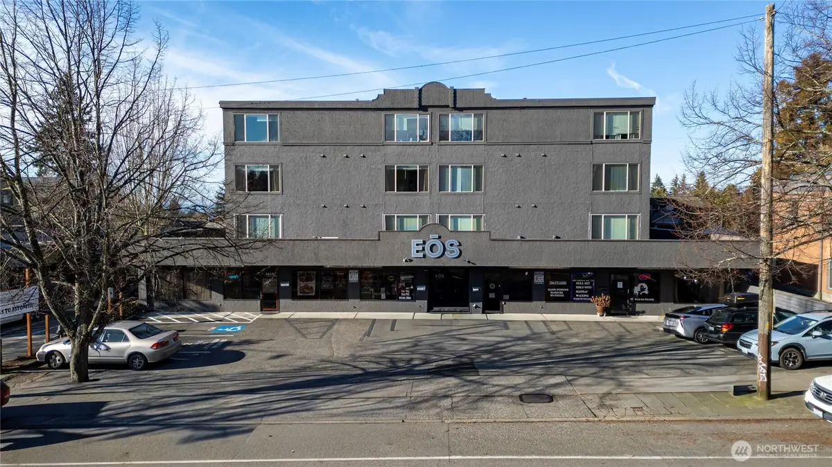 5631 California Avenue Sw, Seattle, WA 98136 - Image #1
