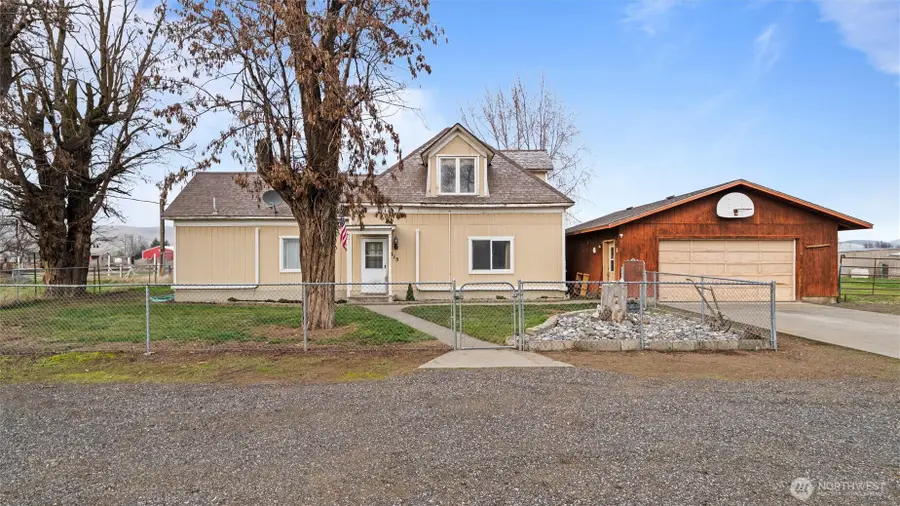 315 W Fourth Street, Prescott, WA 99348 - Image #2