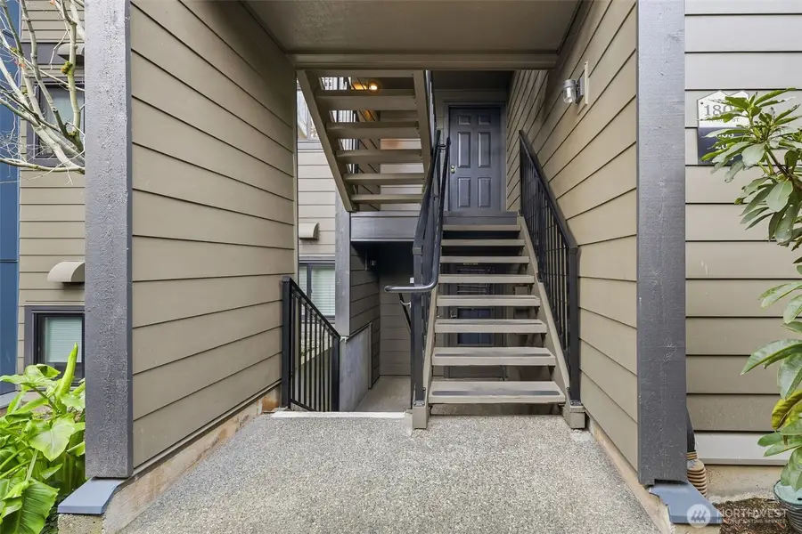 1809 N 107th Street #3-203, Seattle, WA 98133 - Image #2