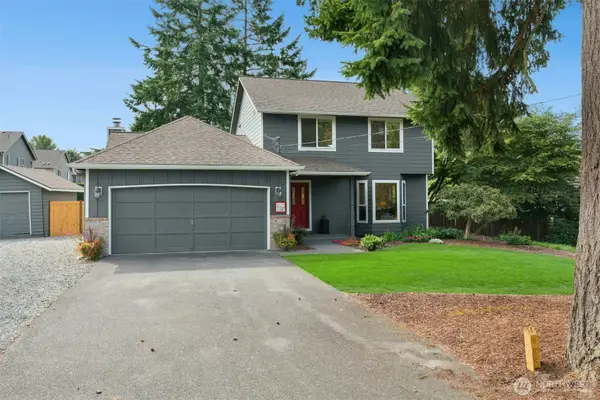 1132 Crawford Rd, Lynnwood, WA 98036
