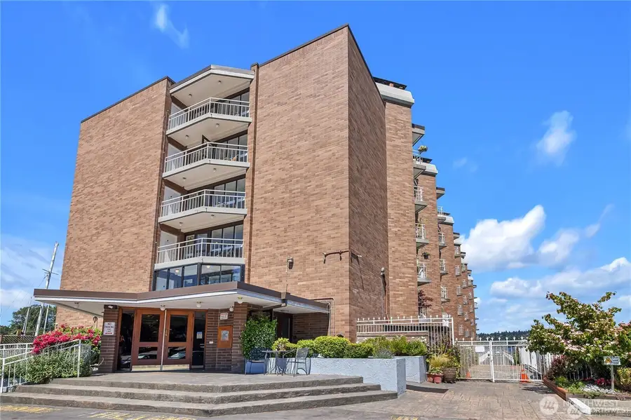 9500 Rainer Avenue S #212, Seattle, WA 98118 - Image #2