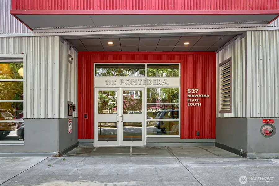 827 Hiawatha Place S #405, Seattle, WA 98144 - Image #2