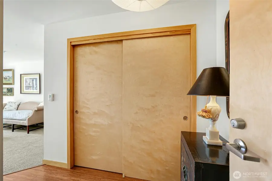 827 Hiawatha Place S #405, Seattle, WA 98144 - Image #3