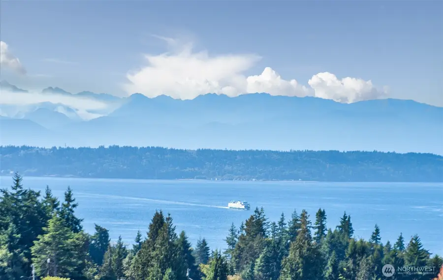 1133 Emerald Hills Dr., Edmonds, WA 98020 - Image #2