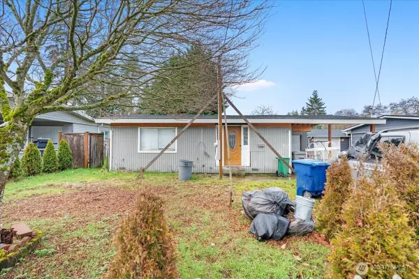 919 Edmonds Avenue Ne, Renton, WA 98056