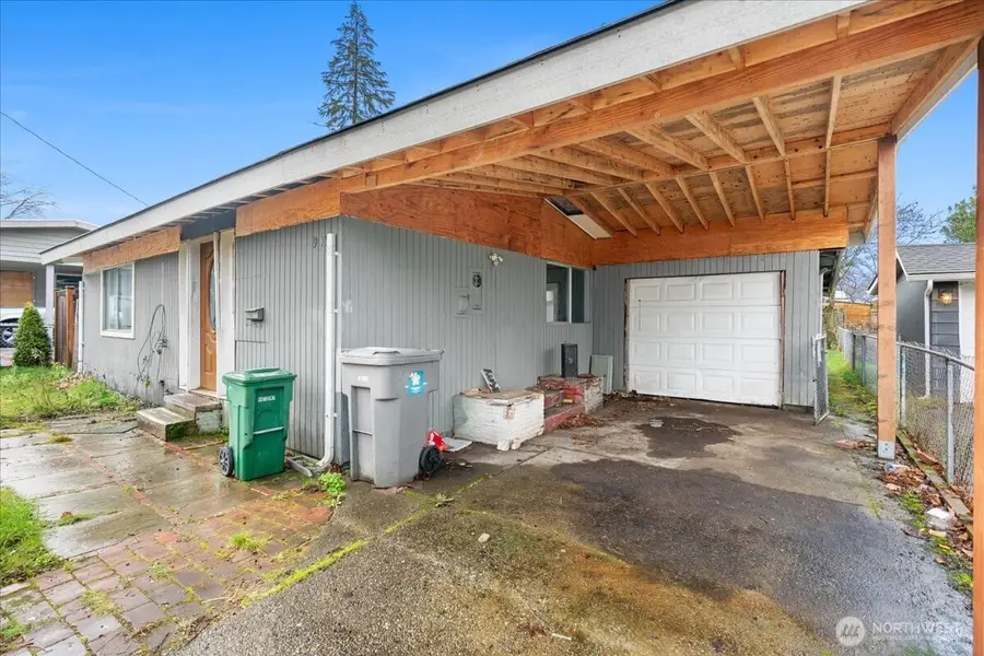 919 Edmonds Avenue Ne, Renton, WA 98056 - #2