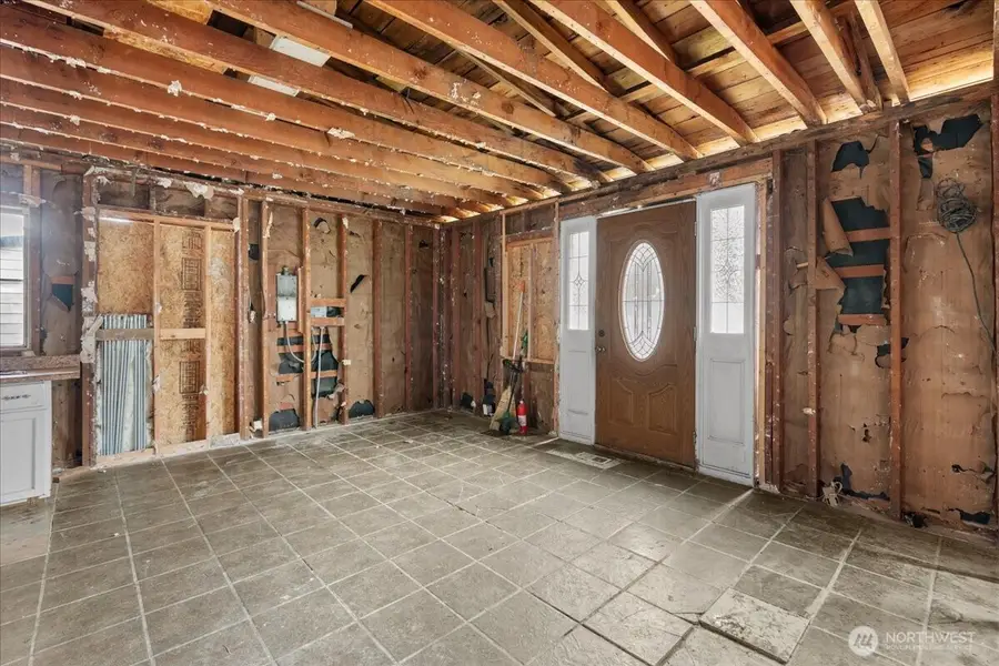 919 Edmonds Avenue Ne, Renton, WA 98056 - #3