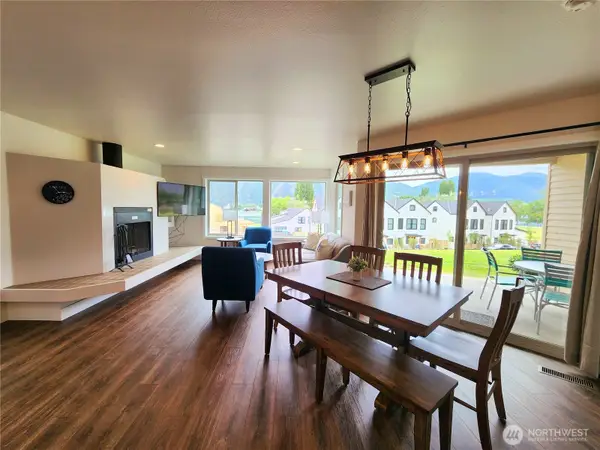 1 Lodge 633-h, Manson, WA 98831