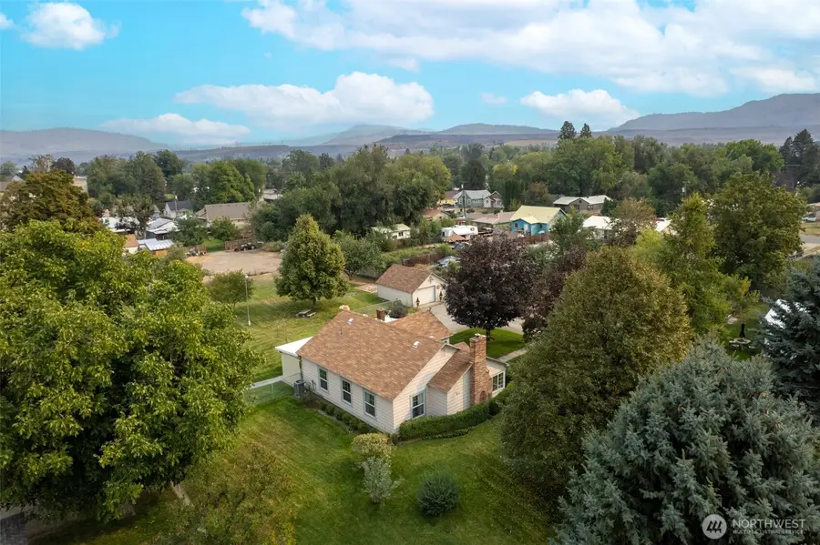 211 S Granite Street, Omak, WA 98841 - #2